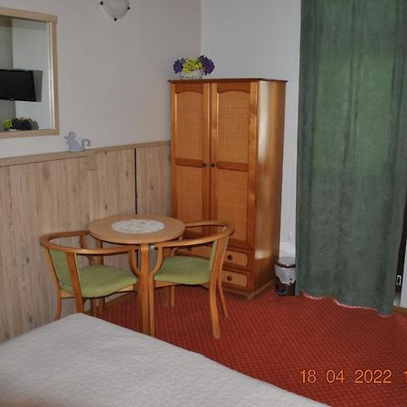 Pokoje Z Lazienkami Apartman Kołobrzeg Kültér fotó